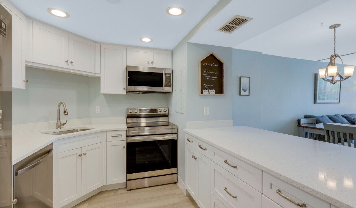 Photo of Kitchen in Vanderbilt Beach
