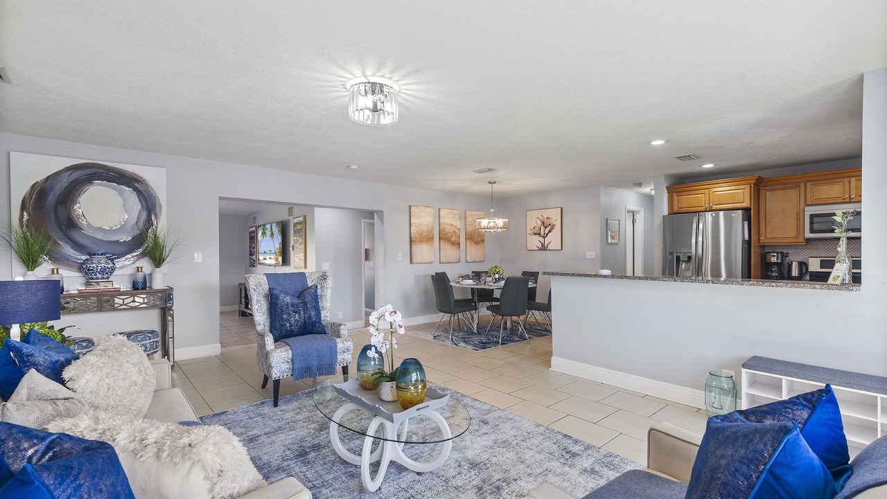 Photo of Livingroom in Palm Beach - West Palm Beach