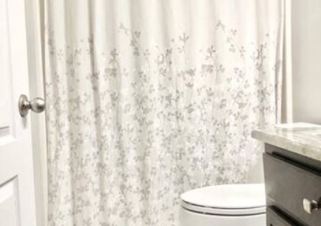 Photo of Bathroom in Northwest Pensacola