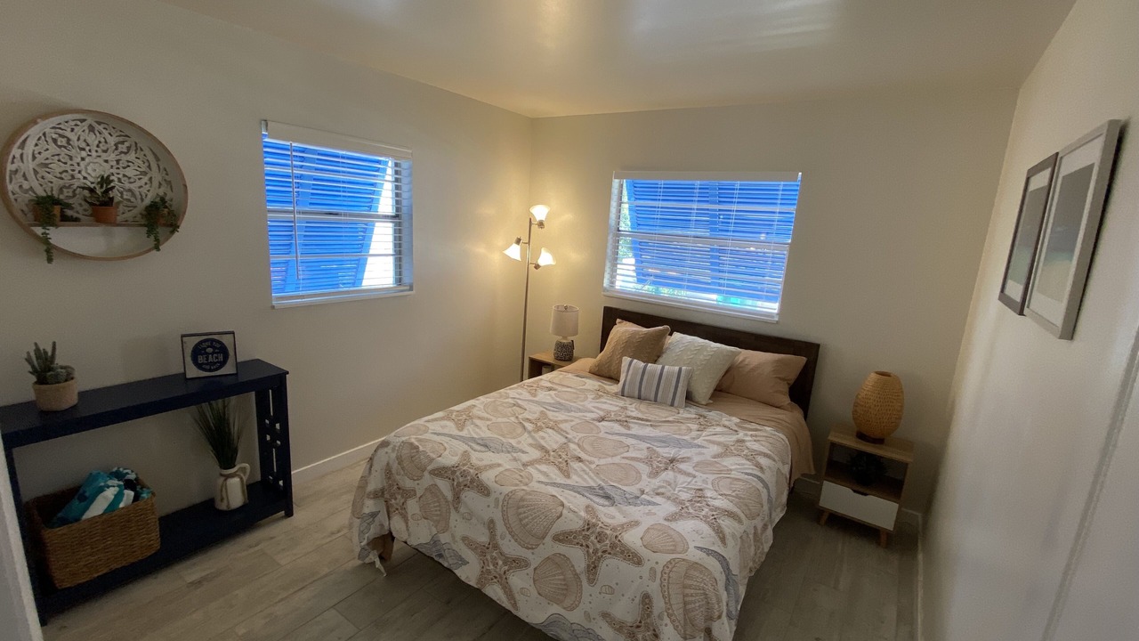 Photo of Bedroom in Naples Park