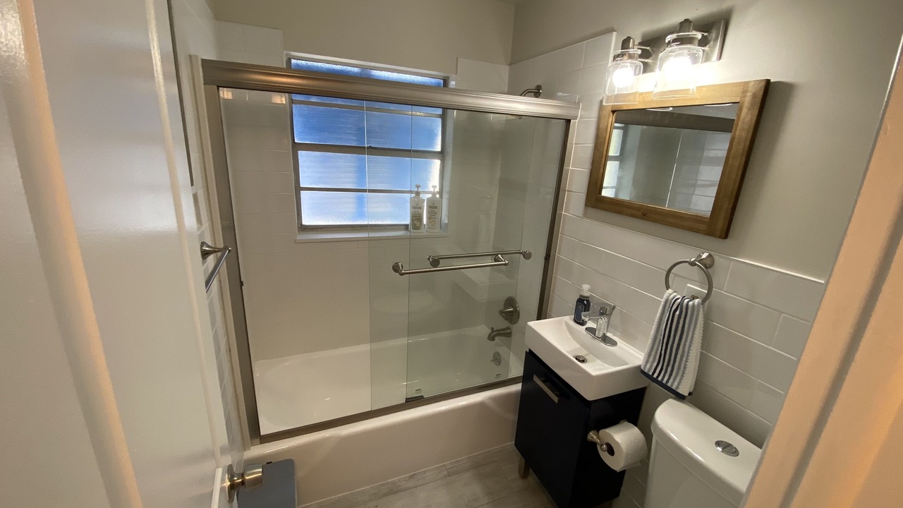 Photo of Bathroom in Naples Park