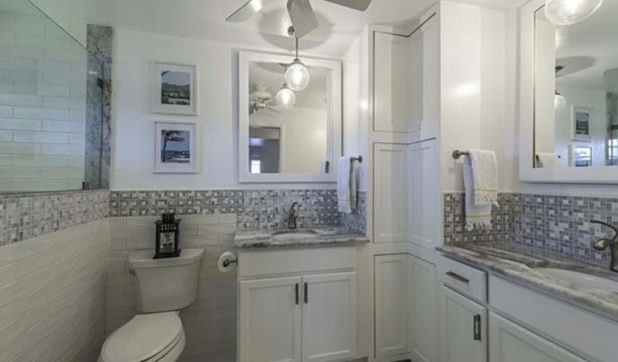 Photo of Bathroom in Palm River Estates