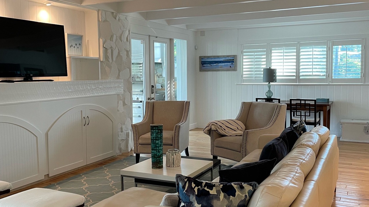 Photo of Livingroom in Palm River Estates