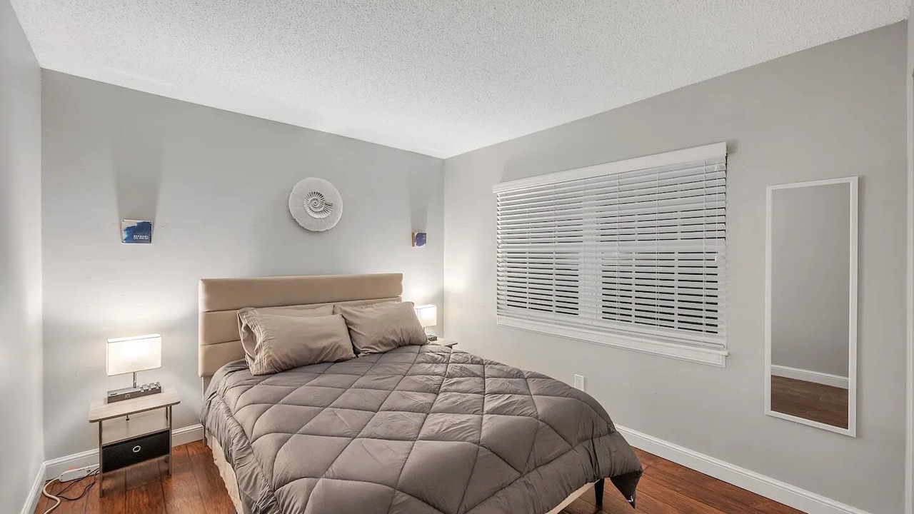 Photo of Bedroom in San Carlos Park