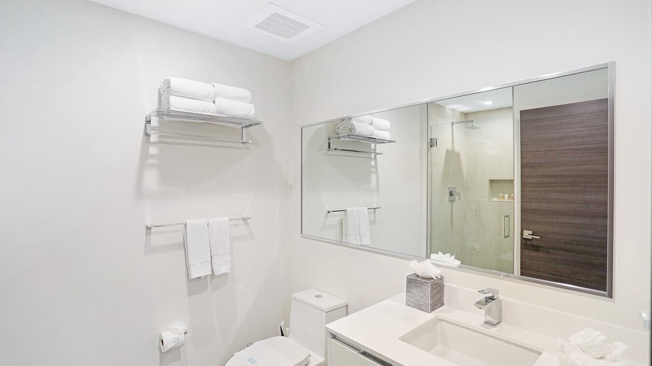 Photo of Bathroom in Hollywood