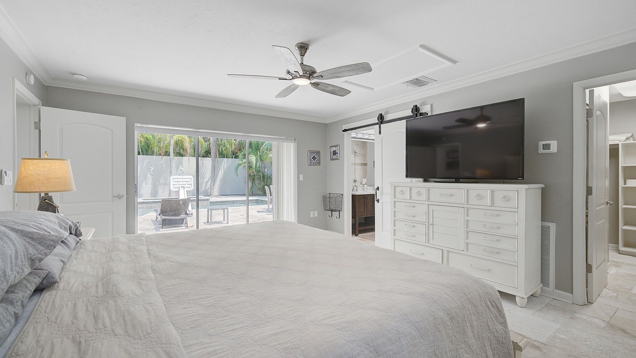Photo of Bedroom in Bay Isle