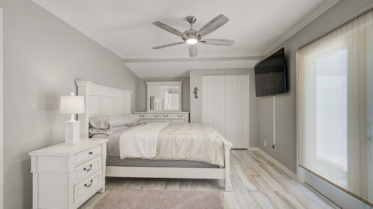 Photo of Bedroom in Bay Isle