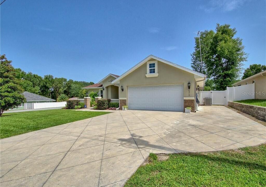 Photo of Outdoor in Summerfield
