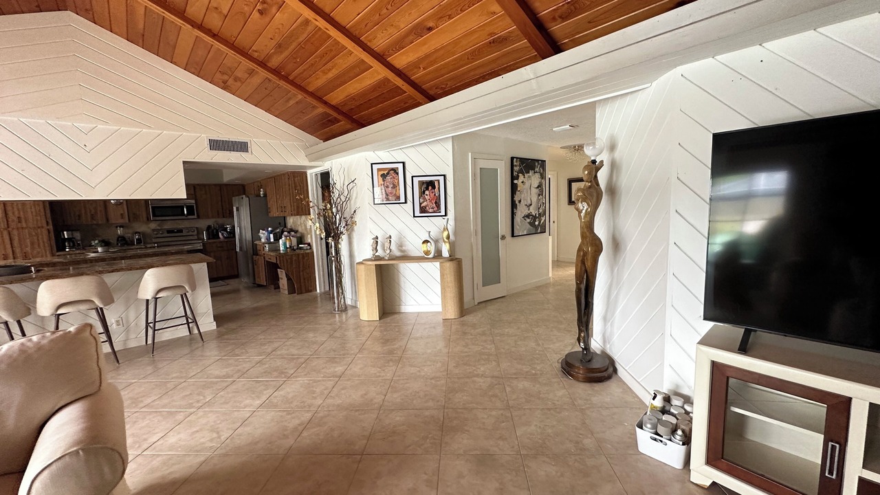 Photo of Livingroom in Deerfield Beach