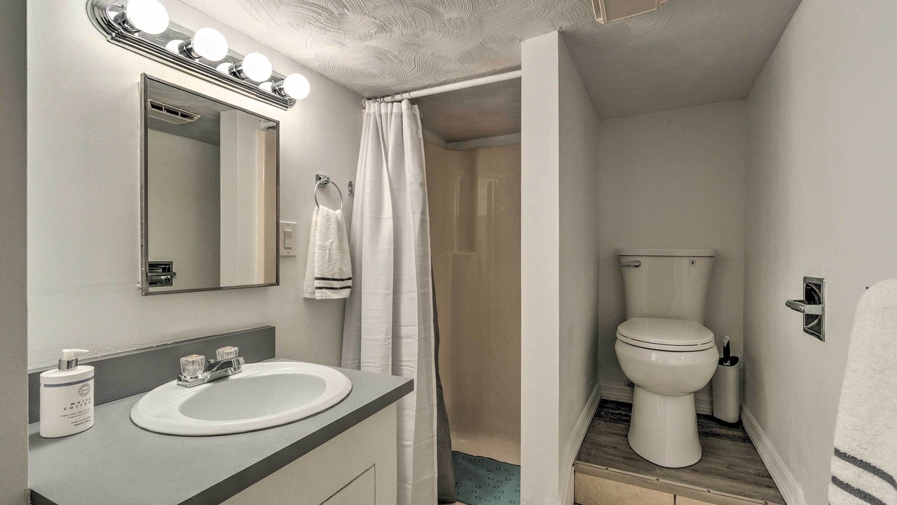 Photo of Bathroom in Englewood South