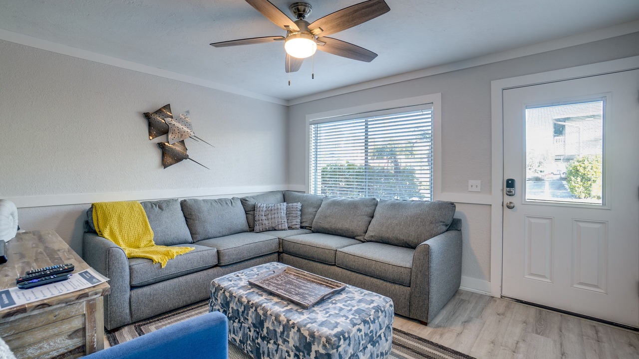 Photo of Livingroom in Bradenton Beach