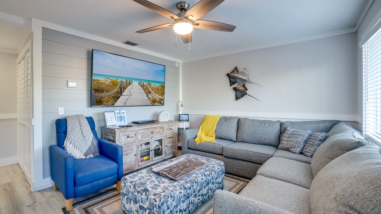 Photo of Livingroom in Bradenton Beach