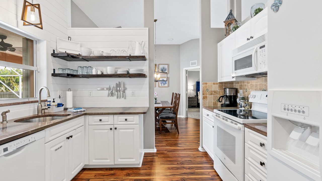 Photo of Kitchen in Sebastian Highlands
