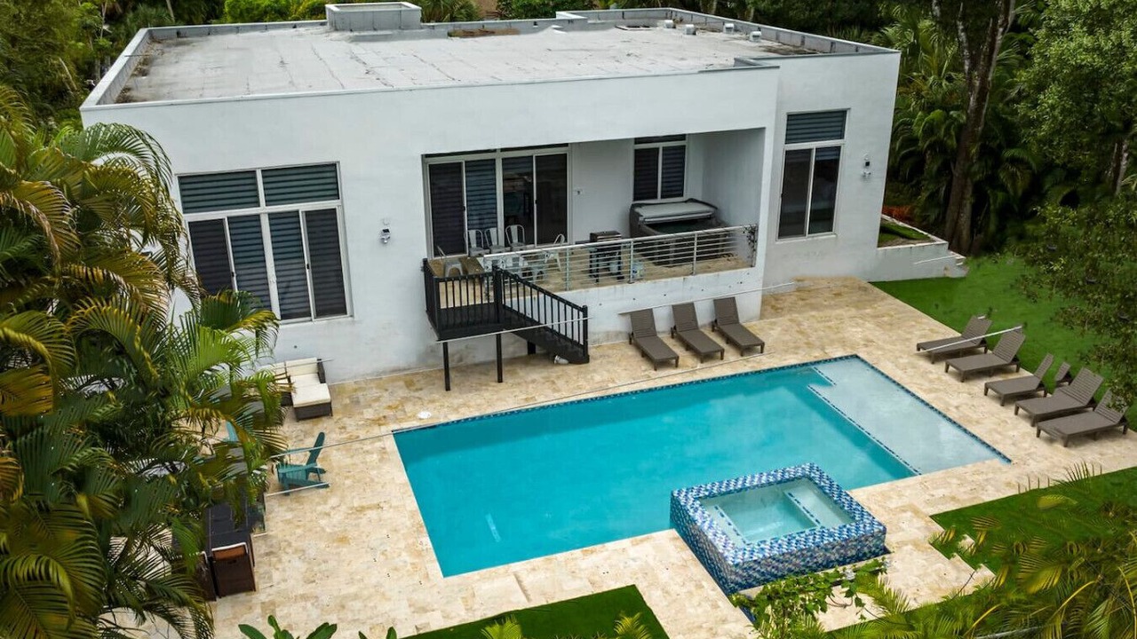Photo of Outdoor in Edgewood
