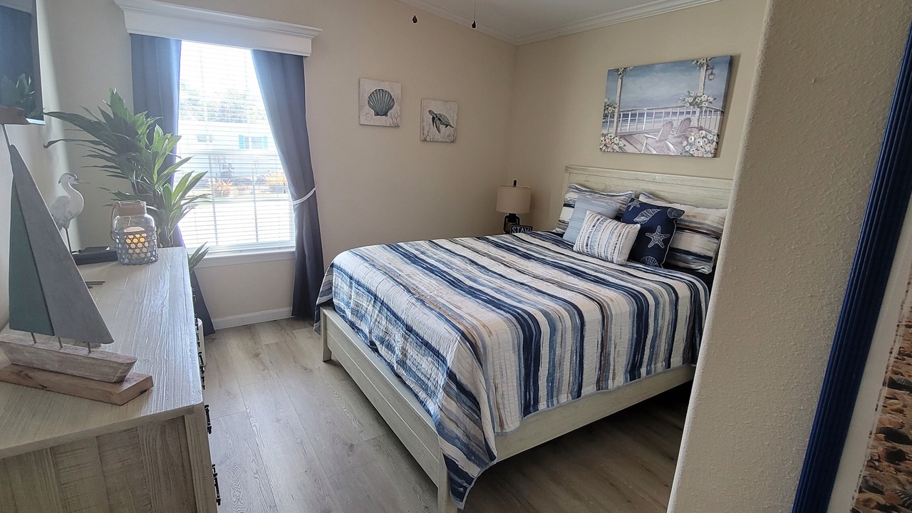 Photo of Bedroom in Saint James City