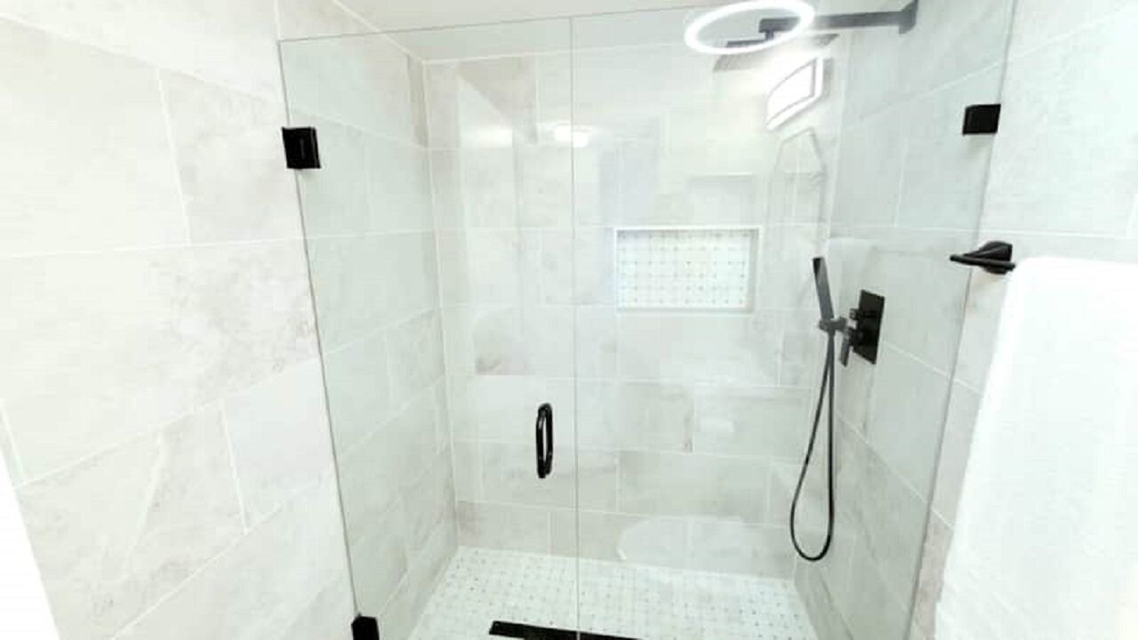 Photo of Bathroom in Jupiter Bay