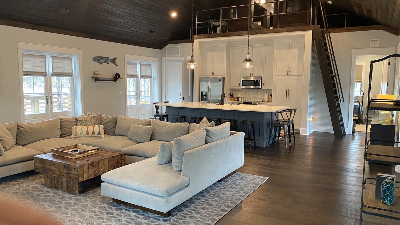 Photo of Livingroom in Florida Panhandle