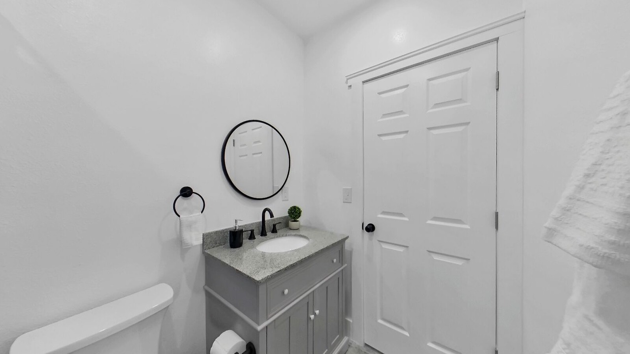 Photo of Bathroom in Egypt Lake-Leto