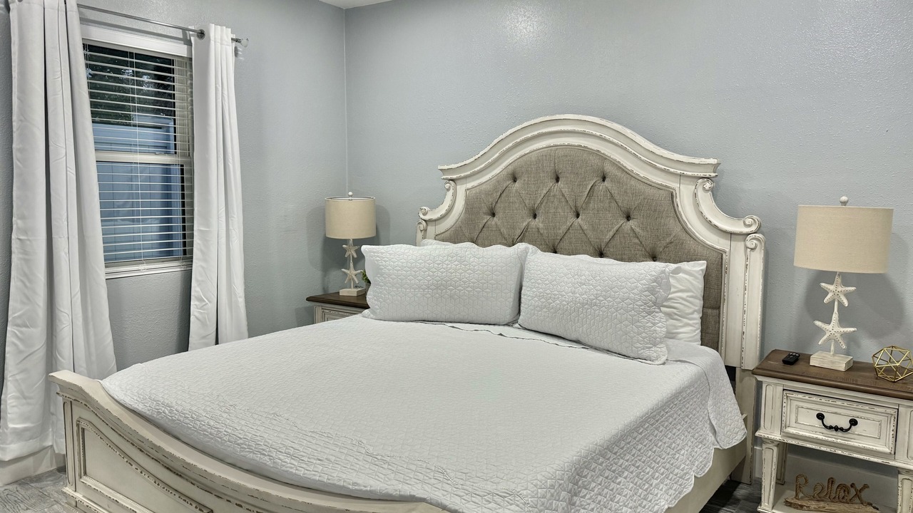 Photo of Bedroom in Egypt Lake-Leto