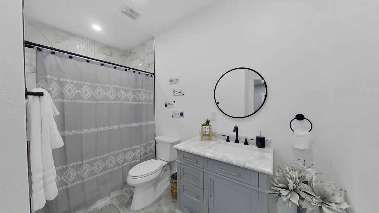 Photo of Bathroom in Egypt Lake-Leto