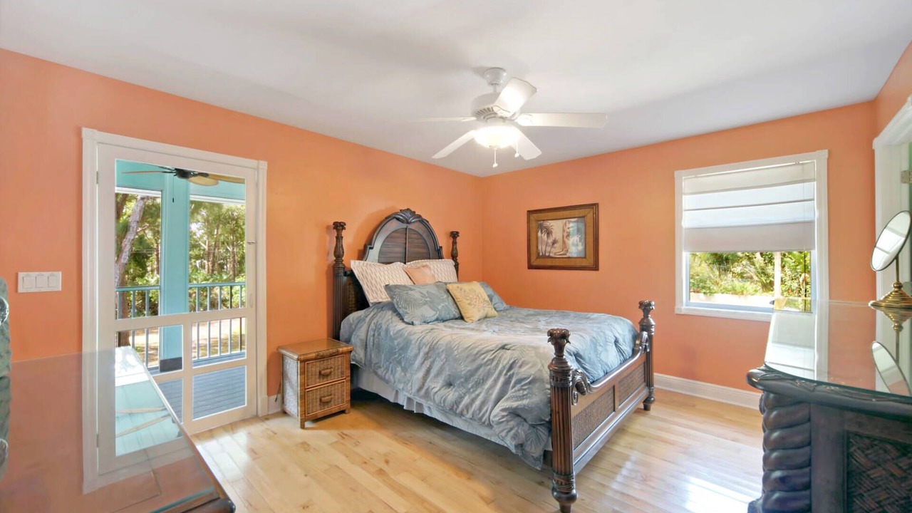 Photo of Bedroom in Saint James City