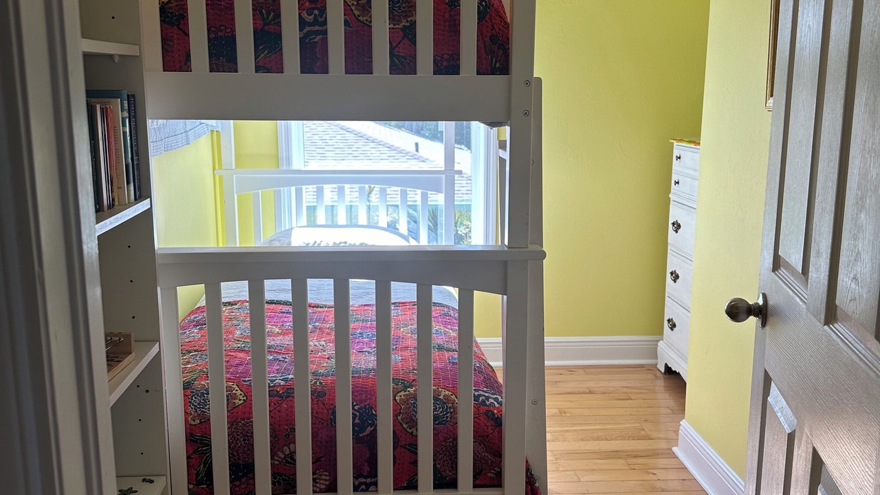 Photo of Bedroom in Saint James City
