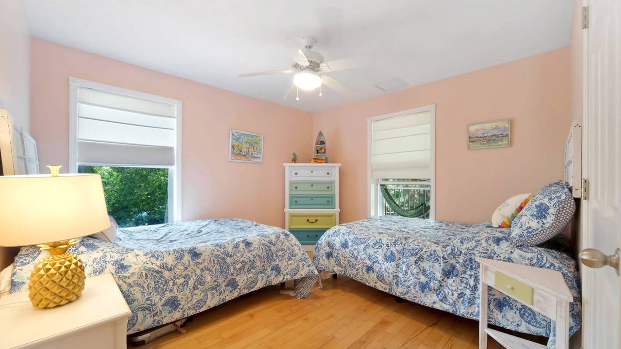 Photo of Bedroom in Saint James City