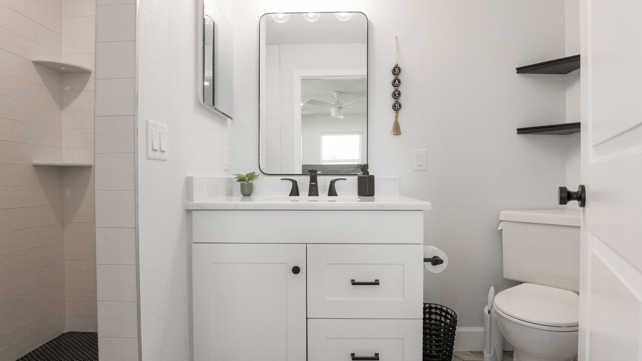 Photo of Bathroom in South Daytona