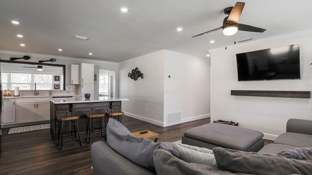 Photo of Livingroom in South Daytona