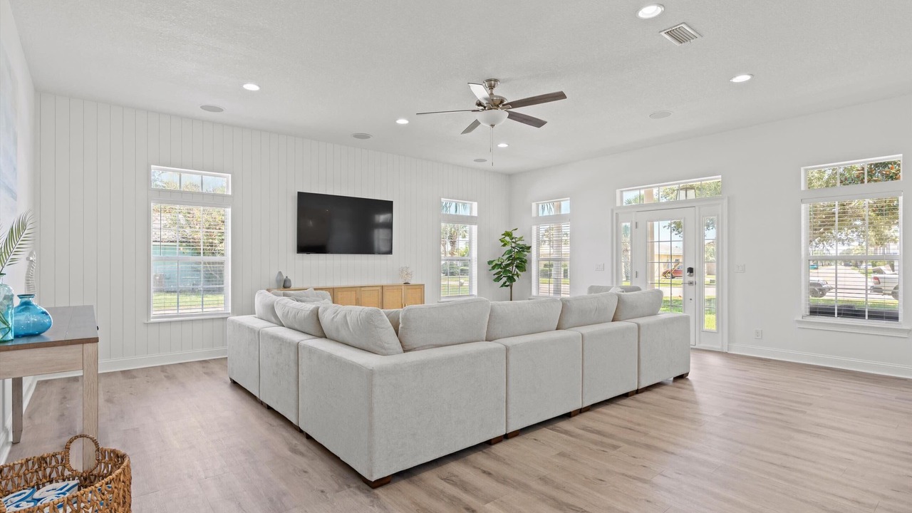 Photo of Livingroom in Jacksonville Beach