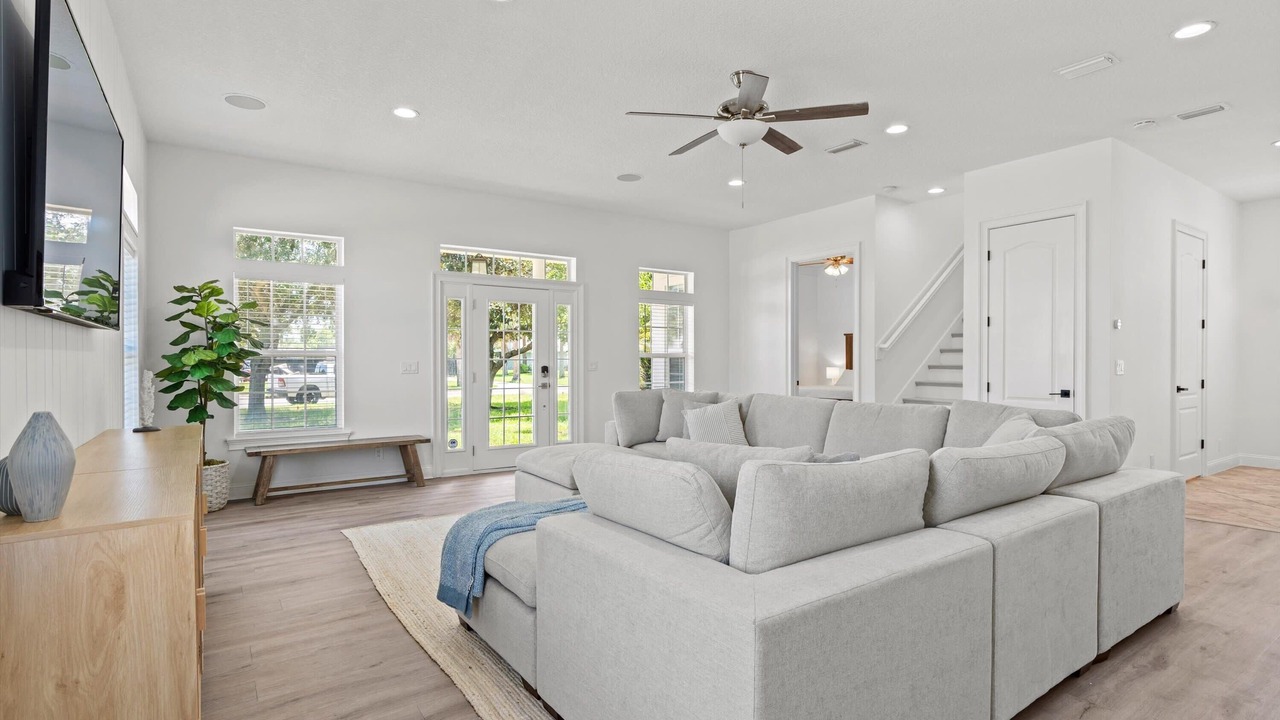 Photo of Livingroom in Jacksonville Beach