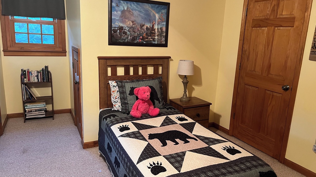 Photo of Bedroom in Clinton