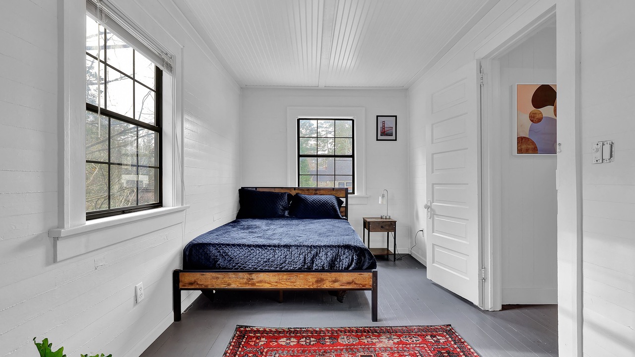 Photo of Bedroom in Morningside-Lenox Park