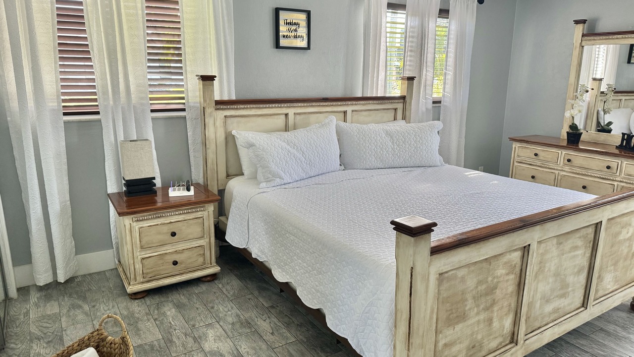 Photo of Bedroom in Egypt Lake-Leto