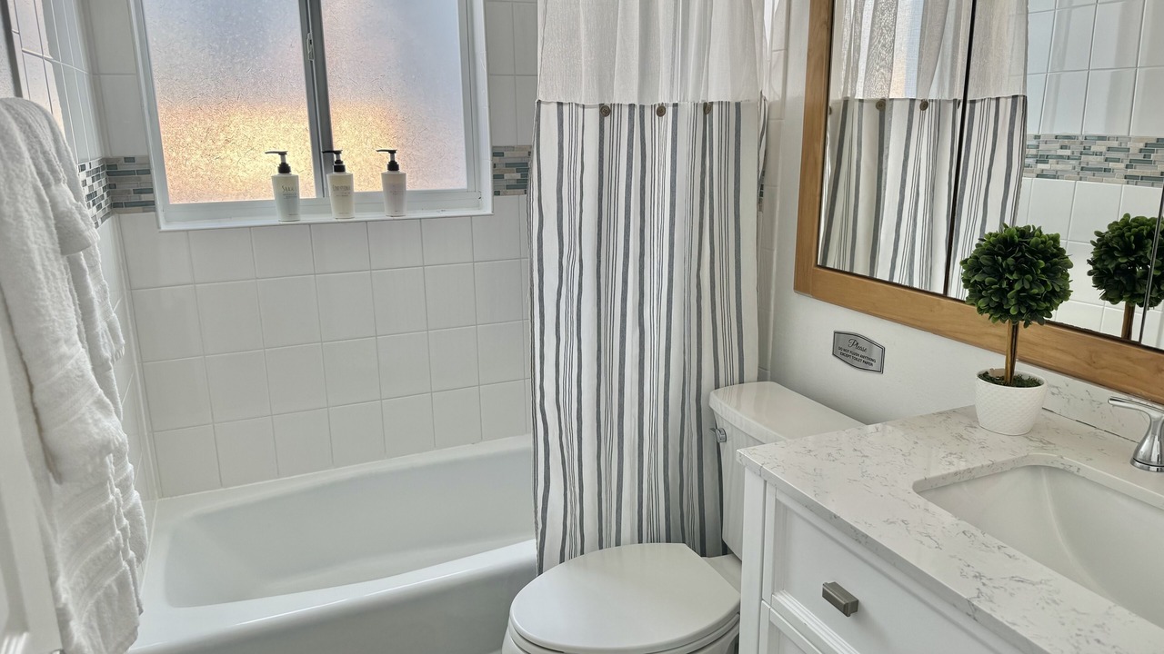 Photo of Bathroom in Egypt Lake-Leto