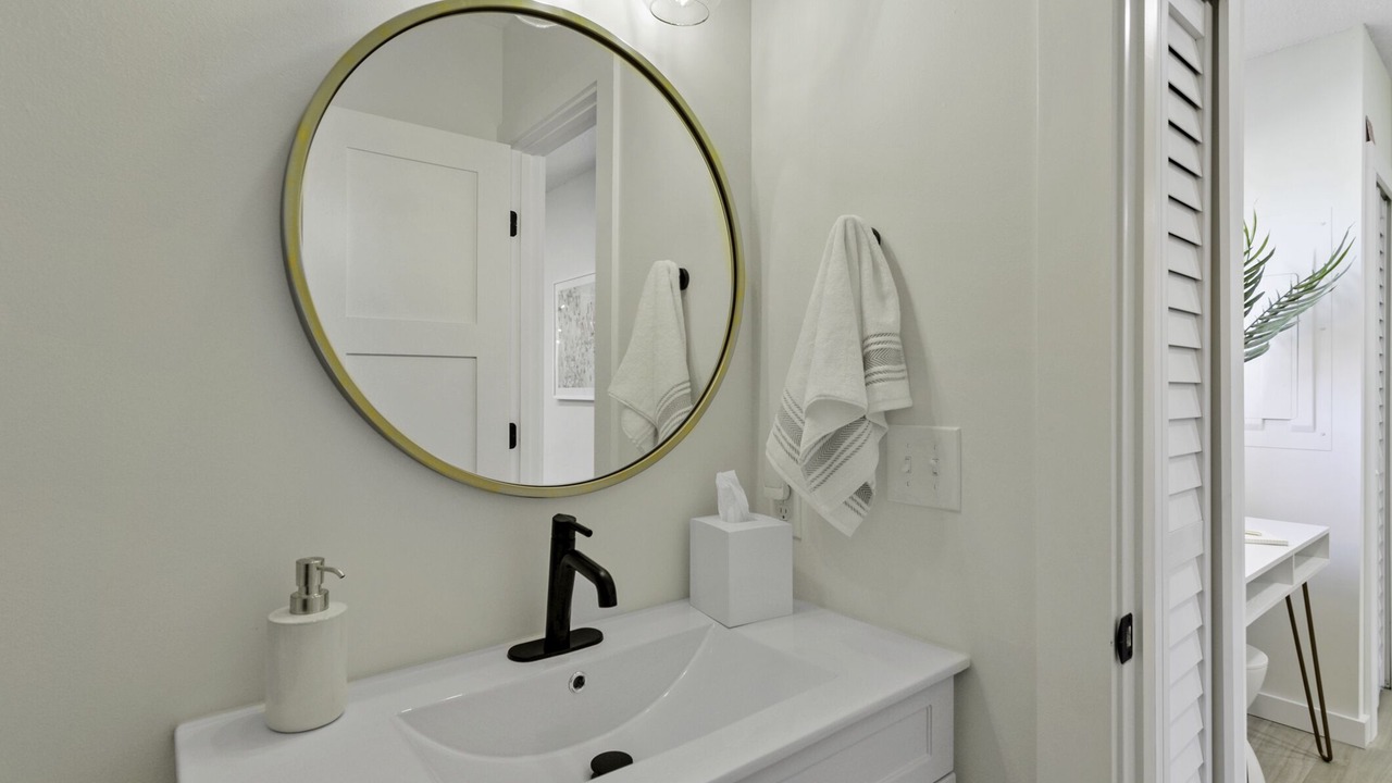 Photo of Bedroom in Jacksonville Beach