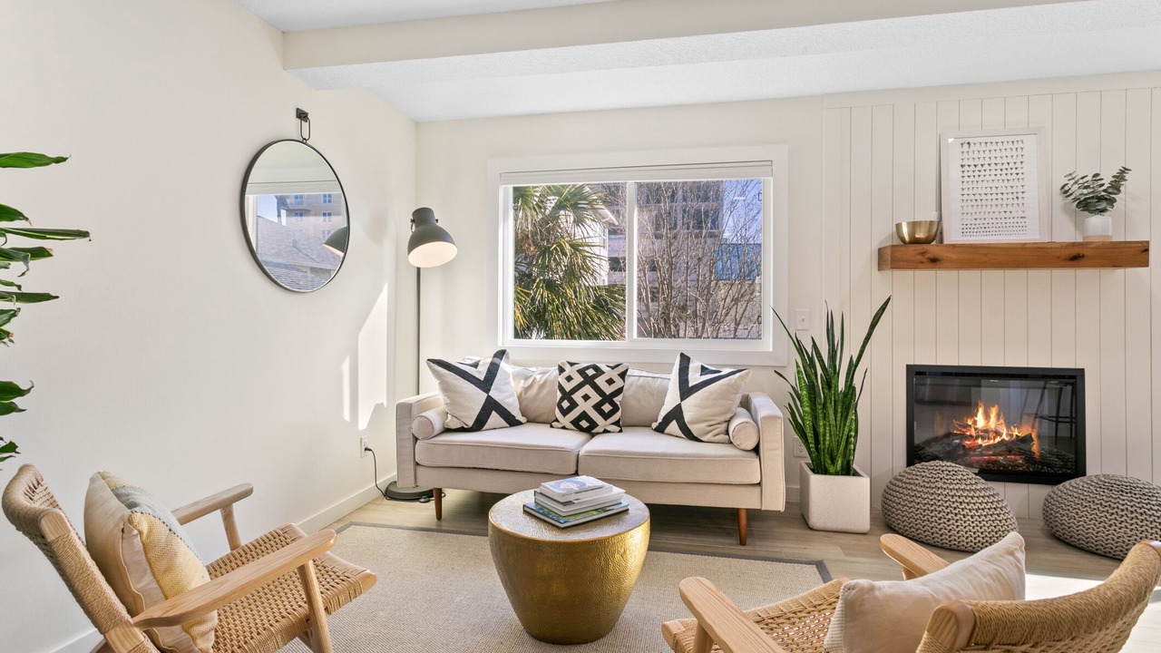 Photo of Livingroom in Jacksonville Beach