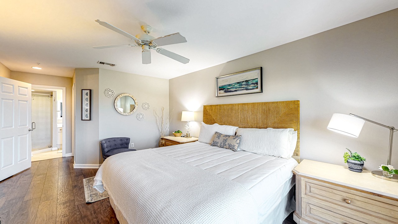 Photo of Bedroom in Miramar Beach