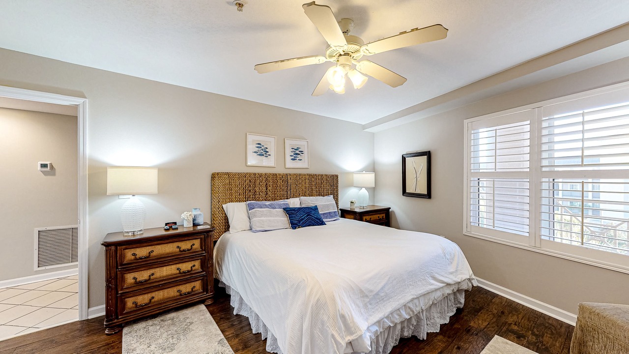 Photo of Bedroom in Miramar Beach