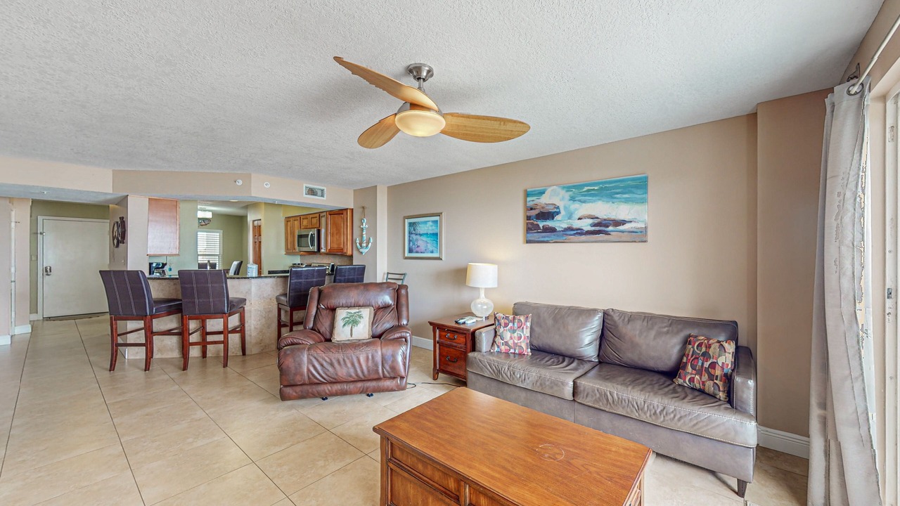 Photo of Livingroom in Seawinds Condo