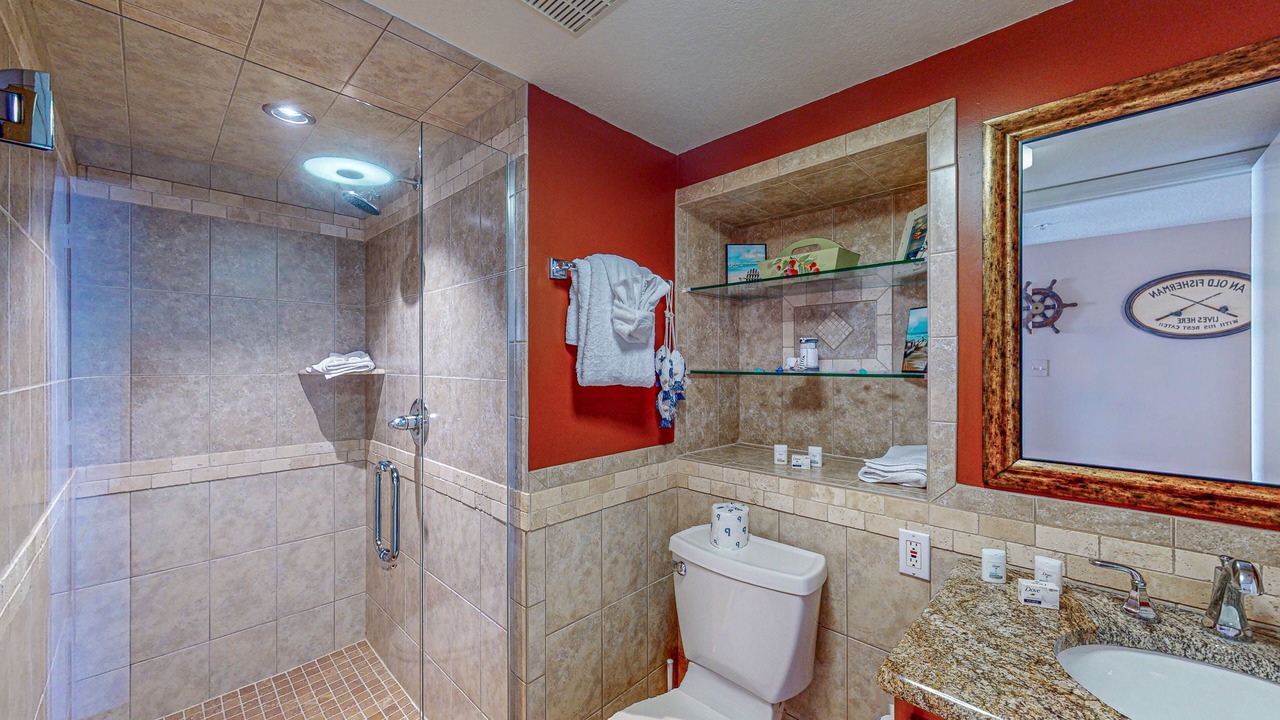 Photo of Bathroom in Seawinds Condo