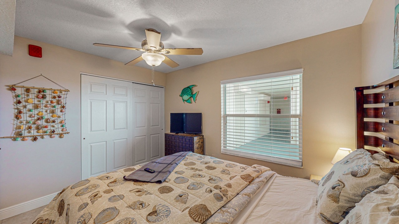 Photo of Bedroom in Seawinds Condo