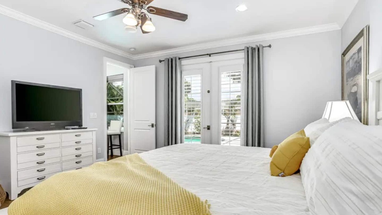 Photo of Bedroom in Palm River Estates