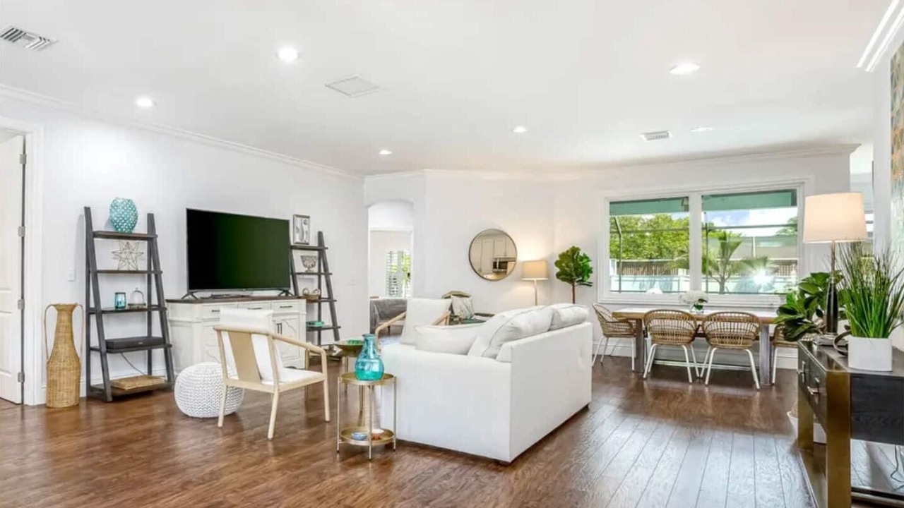 Photo of Bedroom in Palm River Estates