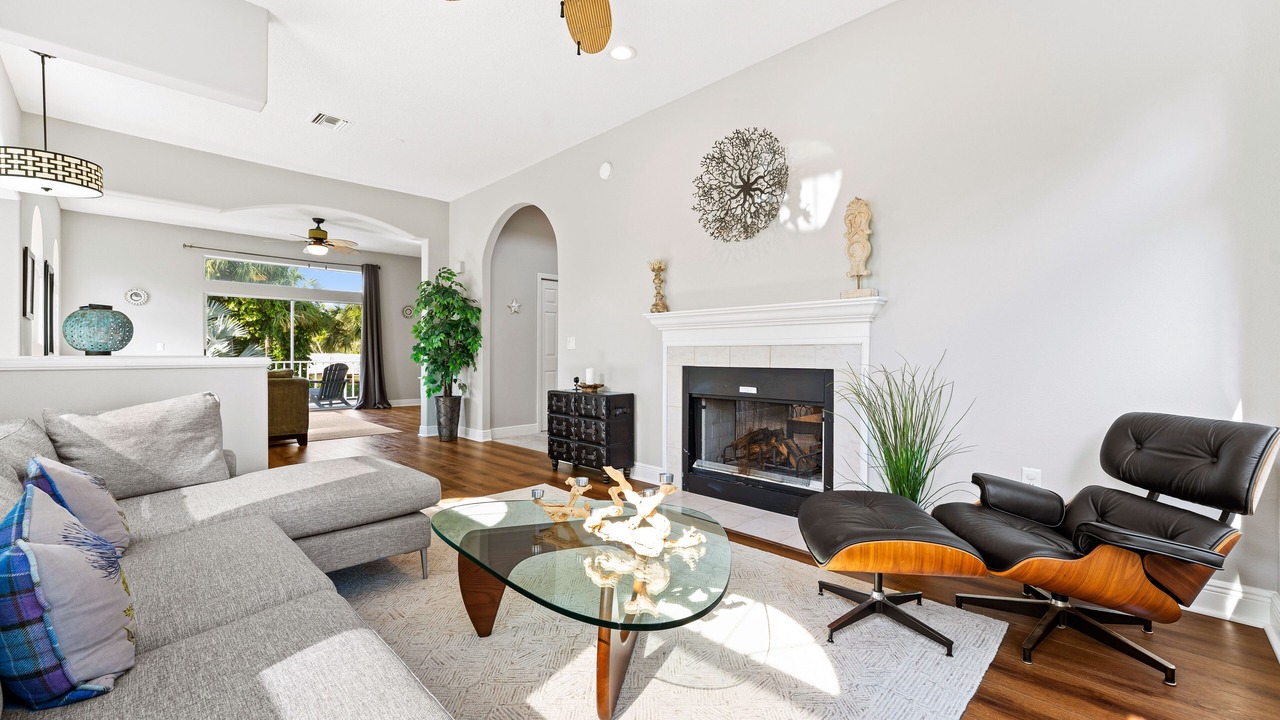 Photo of Livingroom in Bay Isle