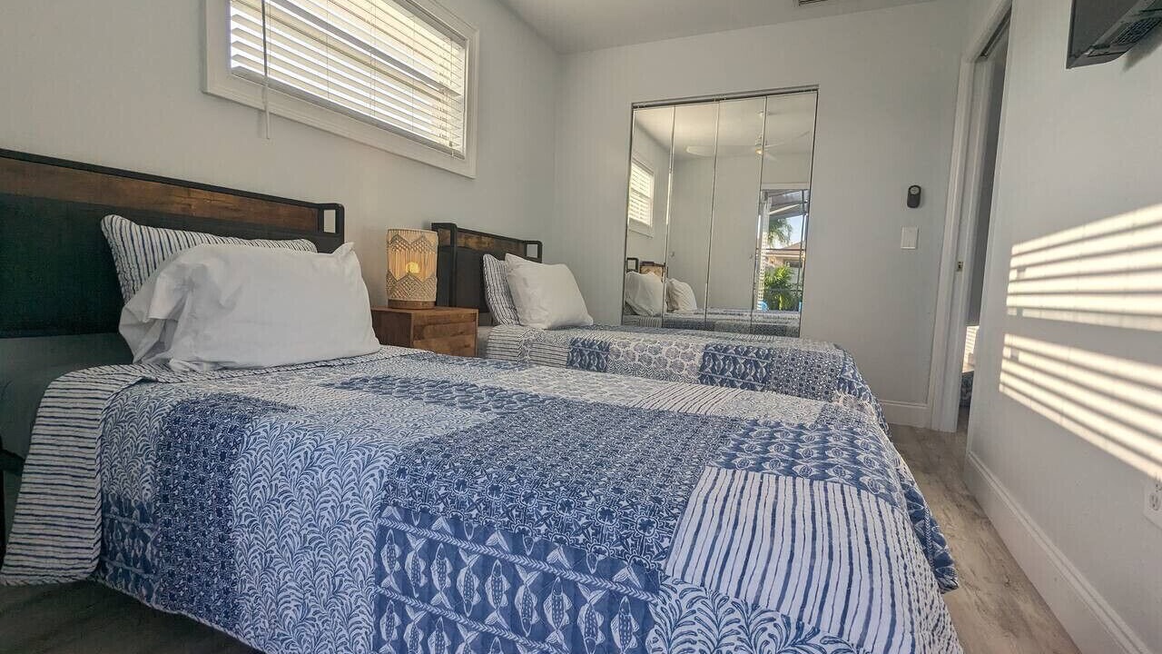 Photo of Bedroom in Naples Park