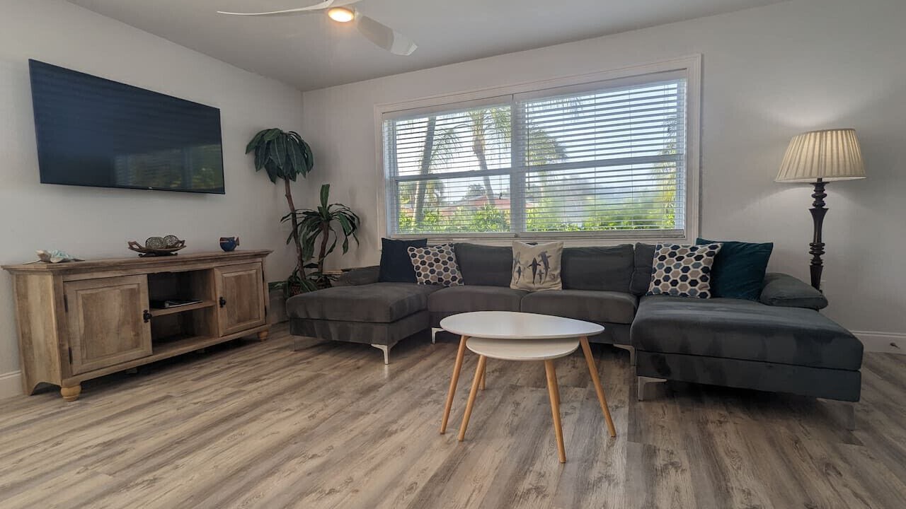 Photo of Livingroom in Naples Park