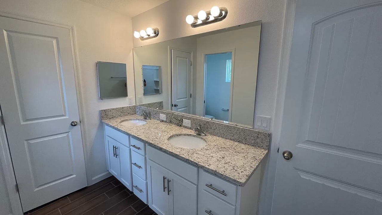 Photo of Bathroom in Haines City