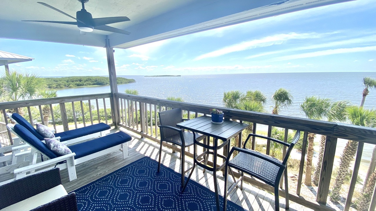 Photo of Patio Balcony in Cedar Key