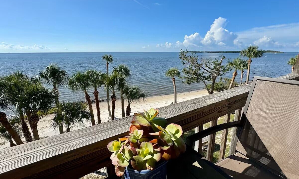 Photo of Patio Balcony in Cedar Key